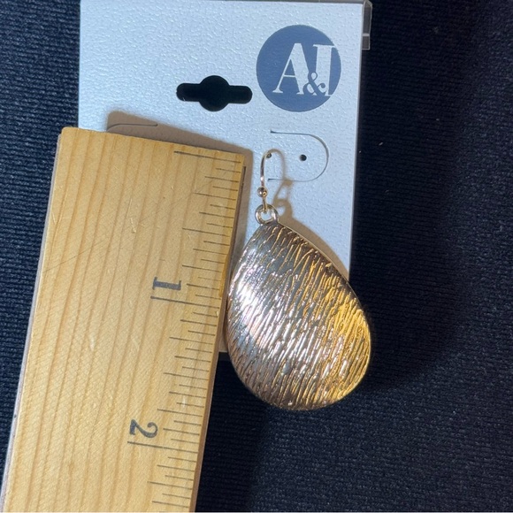 A&I Gold Tone Textured Tear Drop Earrings 1.75inch approx - Picture 5 of 9